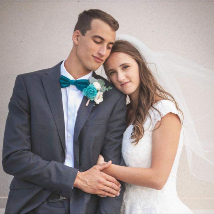 blue groom boutonierre